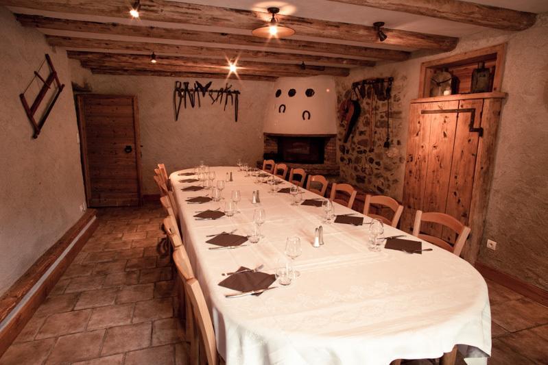 Auberge Du Moulin De Lere Vailly Exterior photo
